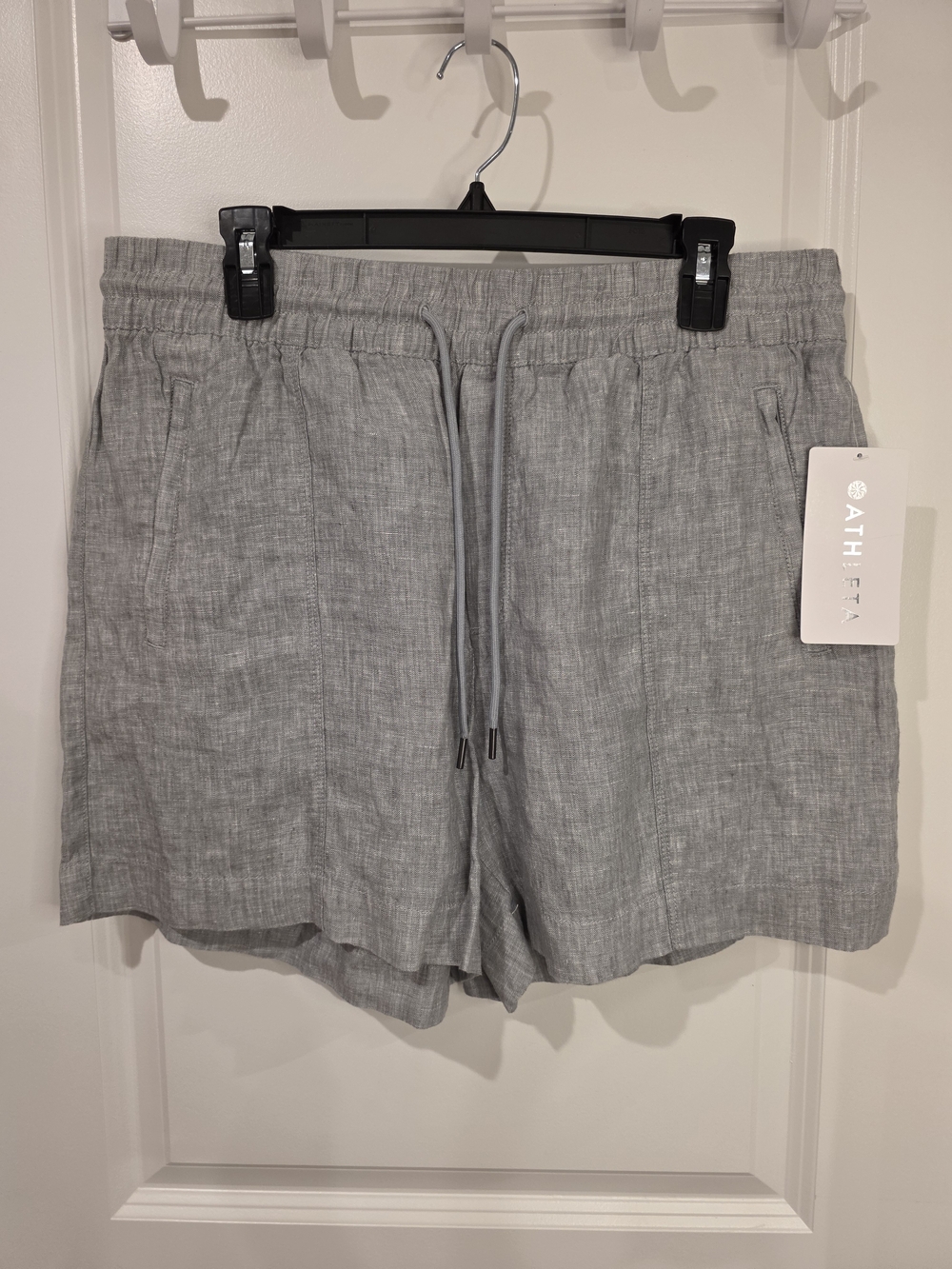 ATHLETA Men’s Gray Drawstring Shorts